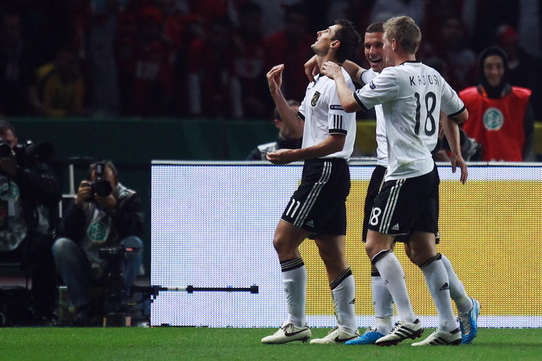 开云体育-包含重头戏欧洲杯预选赛：精彩绝伦球迷热议的词条