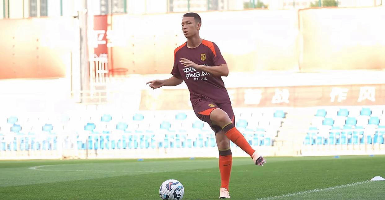 年轻球员崭露头角，表现抢眼