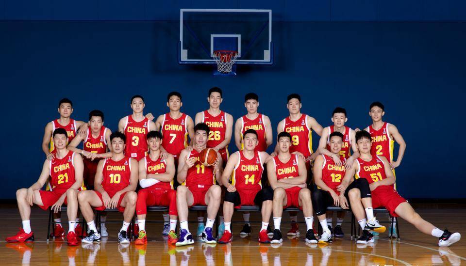 关于福建男篮连胜气势不减,努力备战冲刺的信息 关于福建男篮连胜气势不减,努力备战冲刺的信息