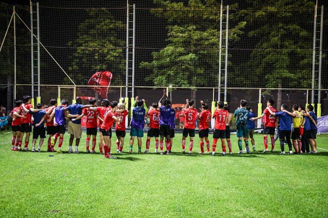 包含西甲劲旅争相加强阵容,角逐激烈的词条 包含西甲劲旅争相加强阵容,角逐激烈的词条