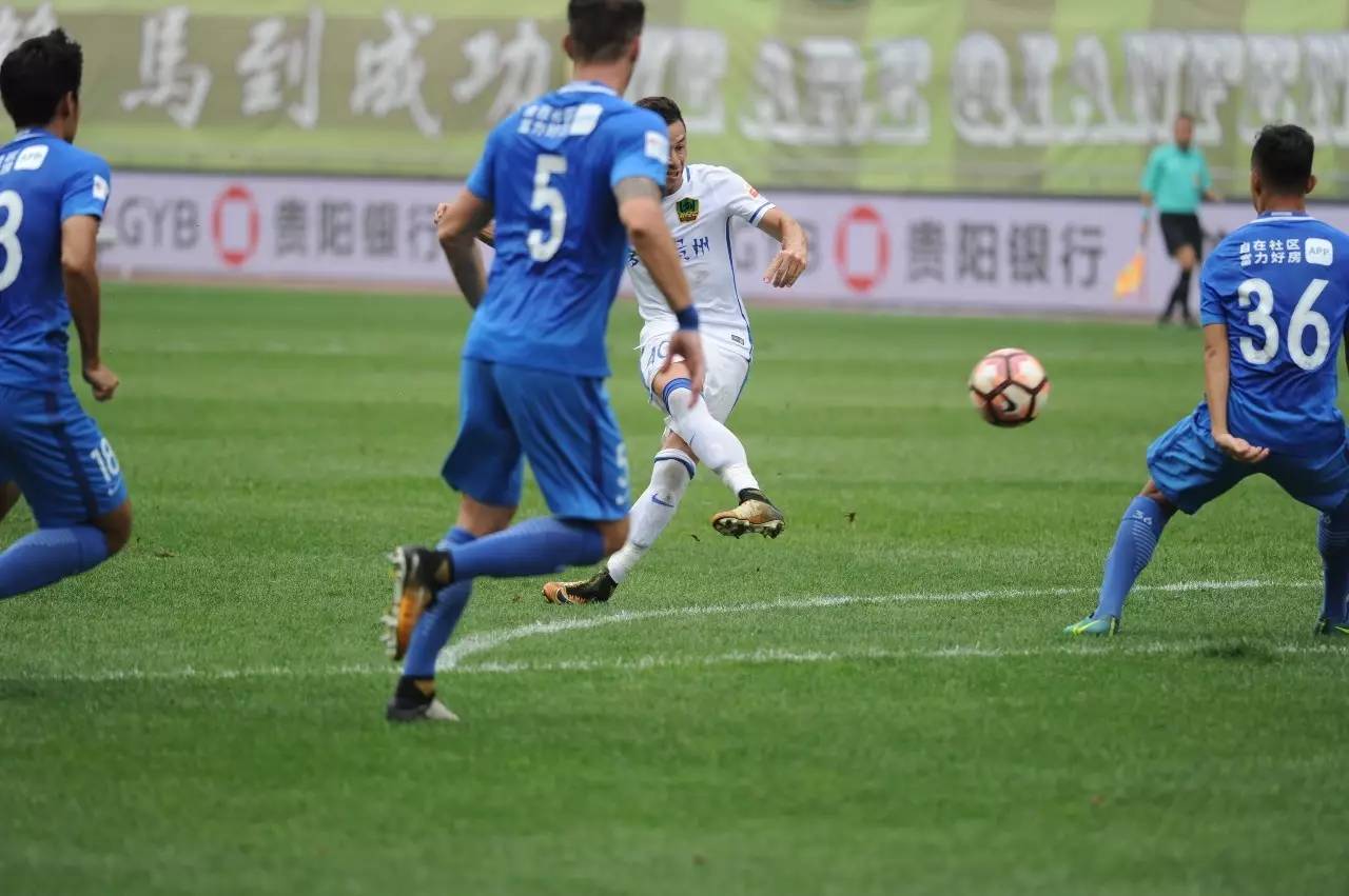 关于深圳巨人主场大胜广东富力,取得四连胜的信息 关于深圳巨人主场大胜广东富力,取得四连胜的信息