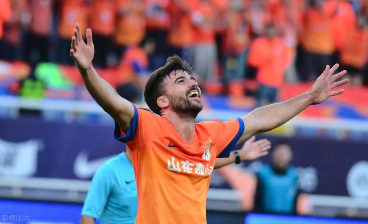 山东鲁能对阵河南建业，两队势均力敌