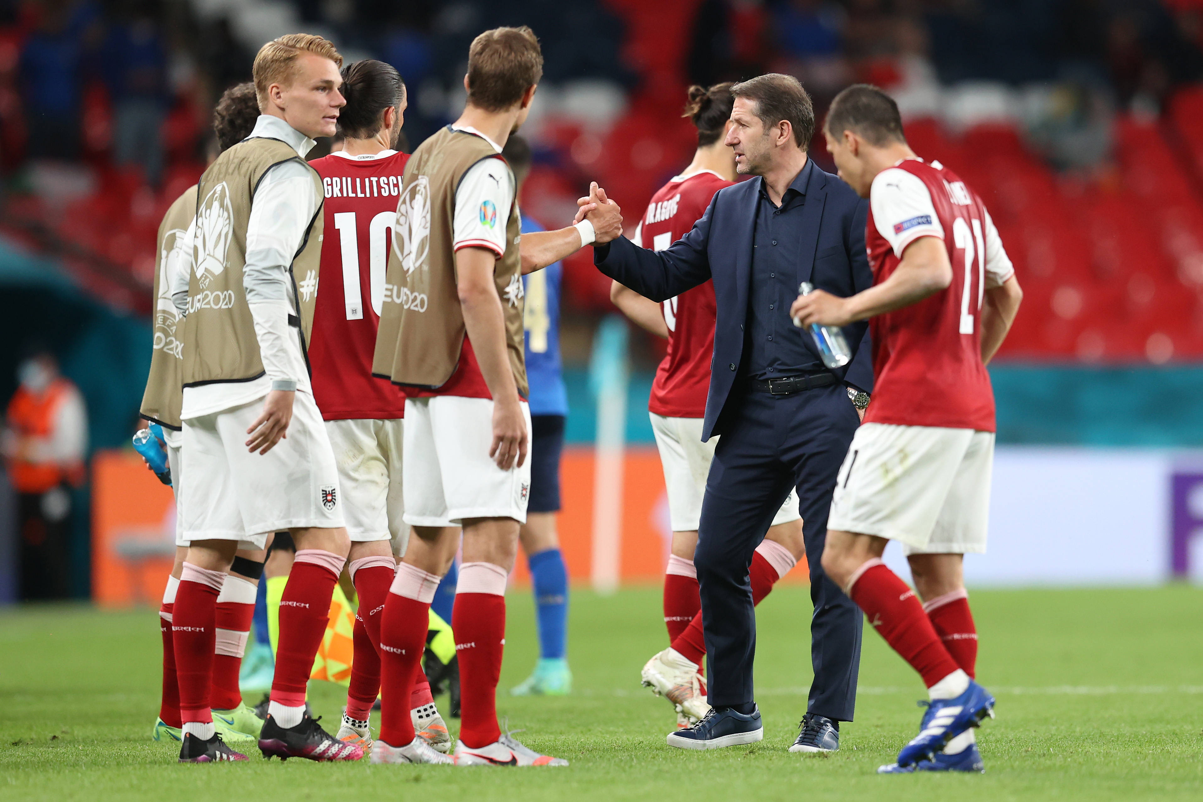 开云体育app-欧国联赛热闹异常，看点十足