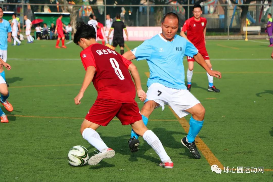 迅速的实时报道揭示比赛激情