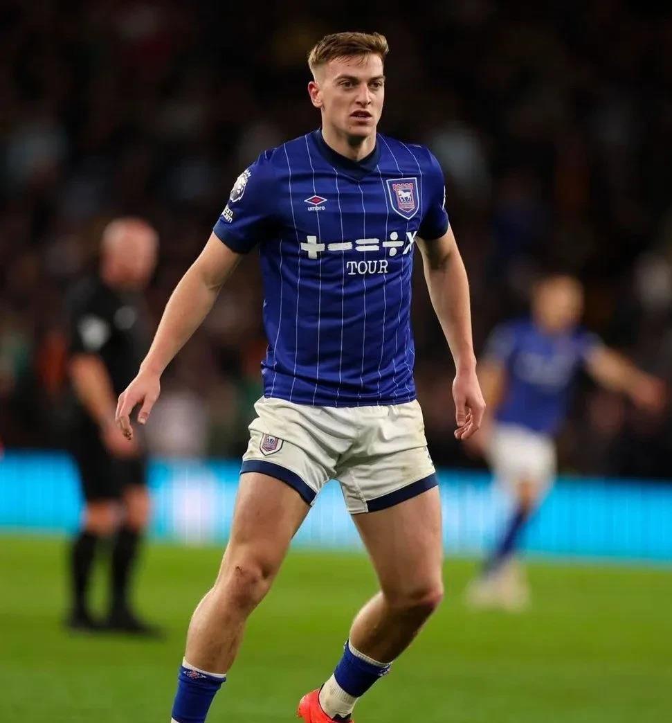 开云体育-爱尔兰运动员轰轰烈烈，跃居首位