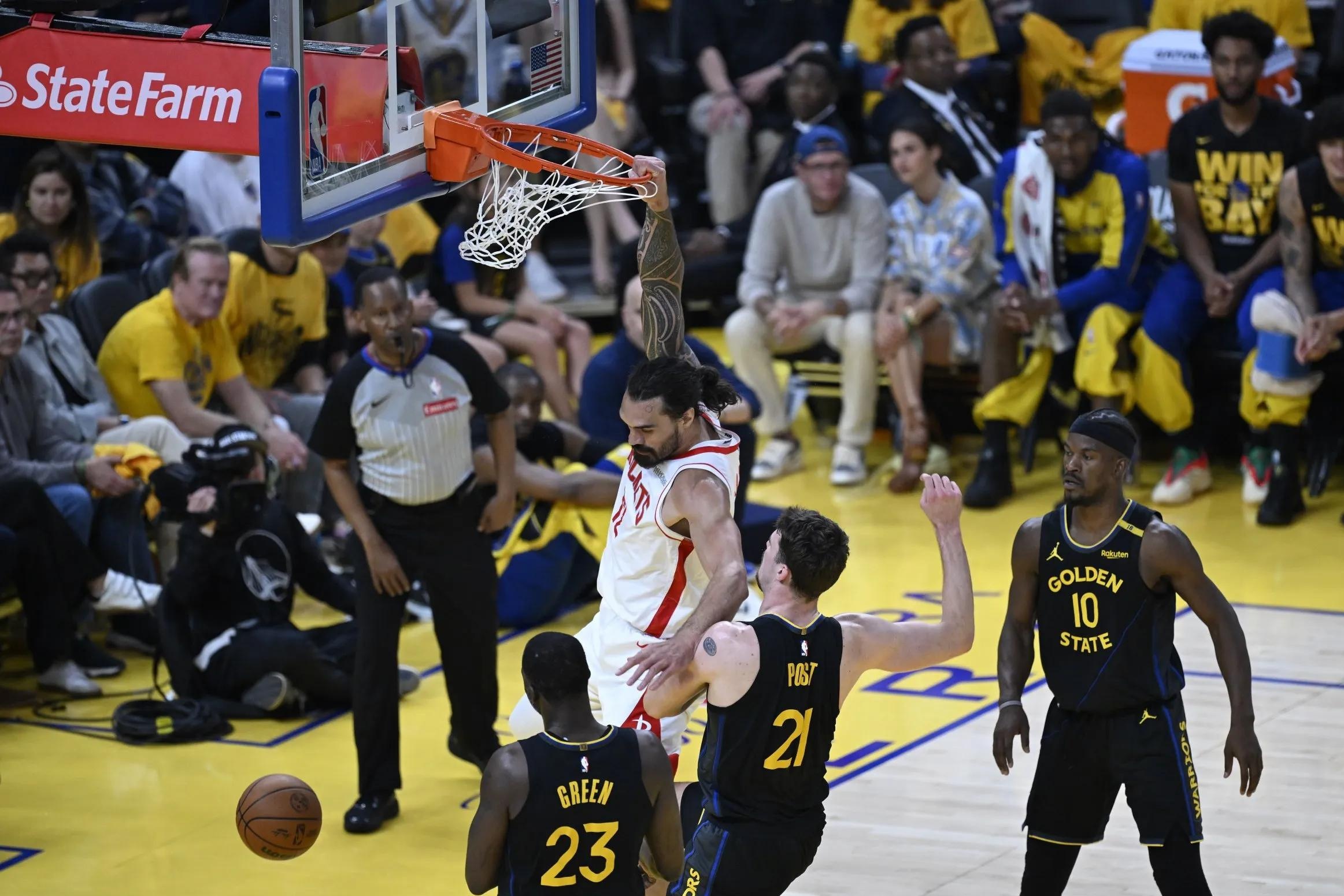 开云平台-排球赛事中火箭战胜对手成功逆转