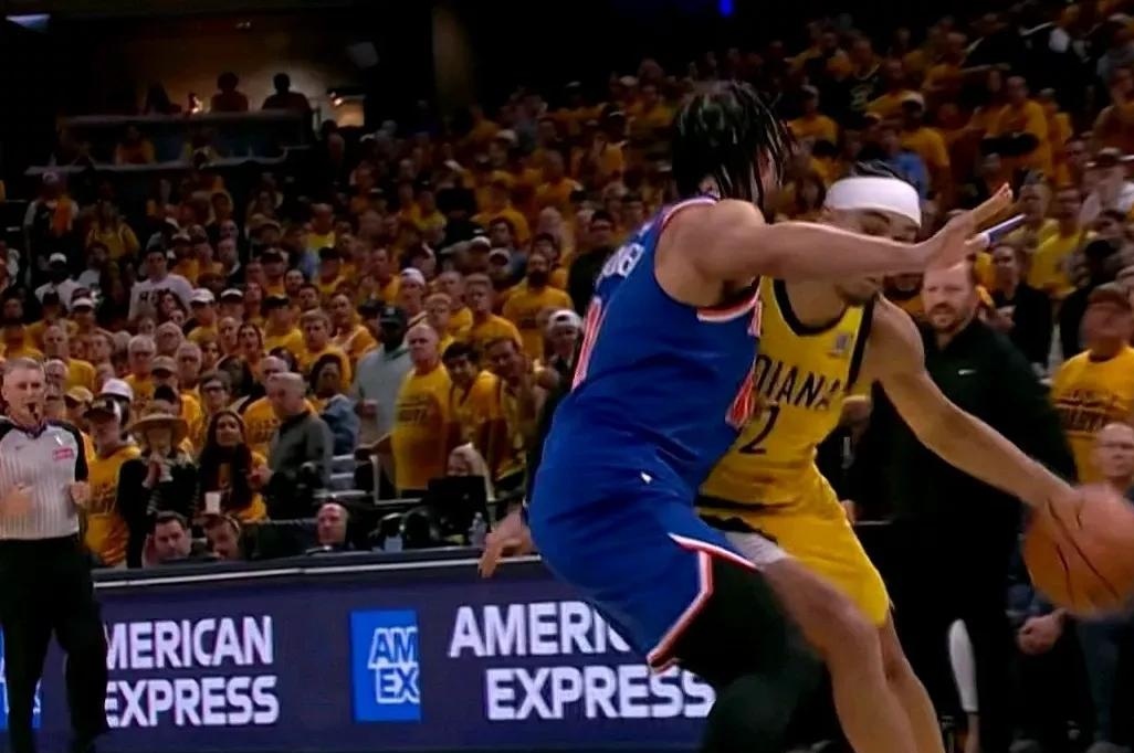 开云体育-尼克斯客场翻盘，逆转取胜获得热身赛的简单介绍