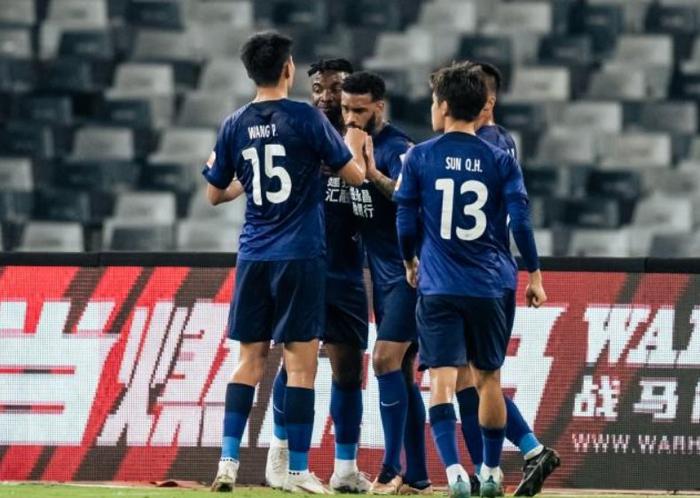 深圳队取得冲击性进球，展现出色团队默契的简单介绍