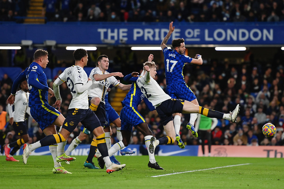 沃特福德主场大胜切尔西，取得联赛两连胜后领跑的简单介绍