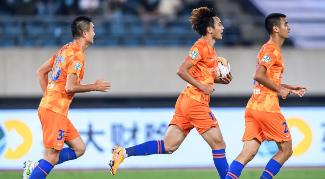 深圳佳兆业客场-逆转山东鲁能，取得联赛首胜的简单介绍