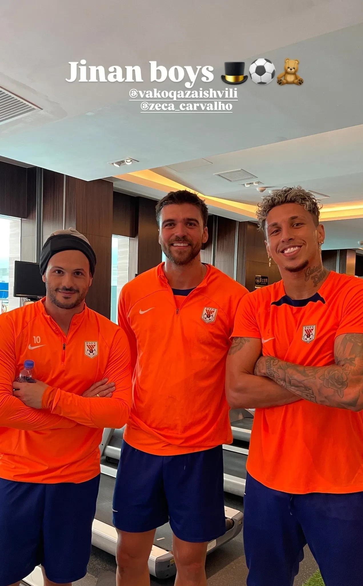 包含外援球员表现抢眼,球队战术立体多样的词条 包含外援球员表现抢眼,球队战术立体多样的词条