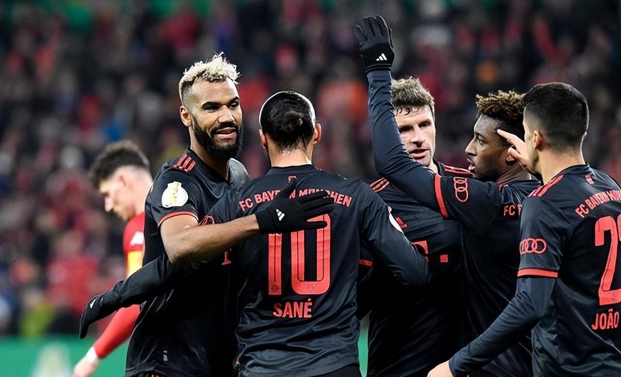 开云体育在线-拜仁慕尼黑高歌猛进，小组赛出线