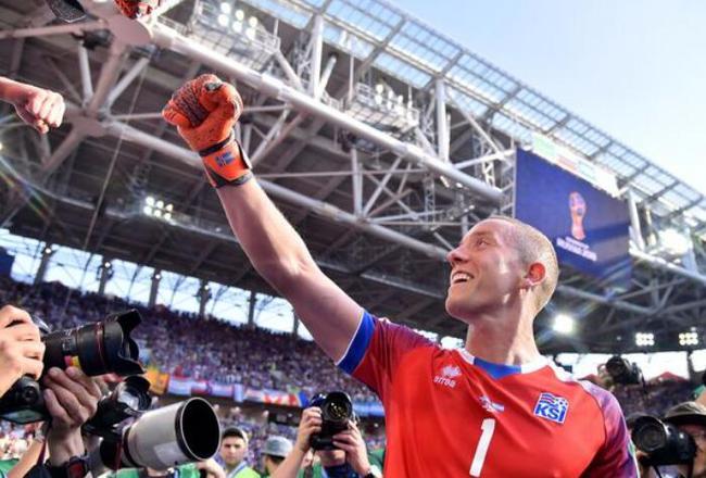 冰岛选手夺得篮球比赛男子小组赛领先成绩 冰岛选手夺得篮球比赛男子小组赛领先成绩