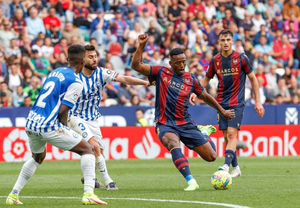 莱万特主场打平对手，保持不败状态的简单介绍