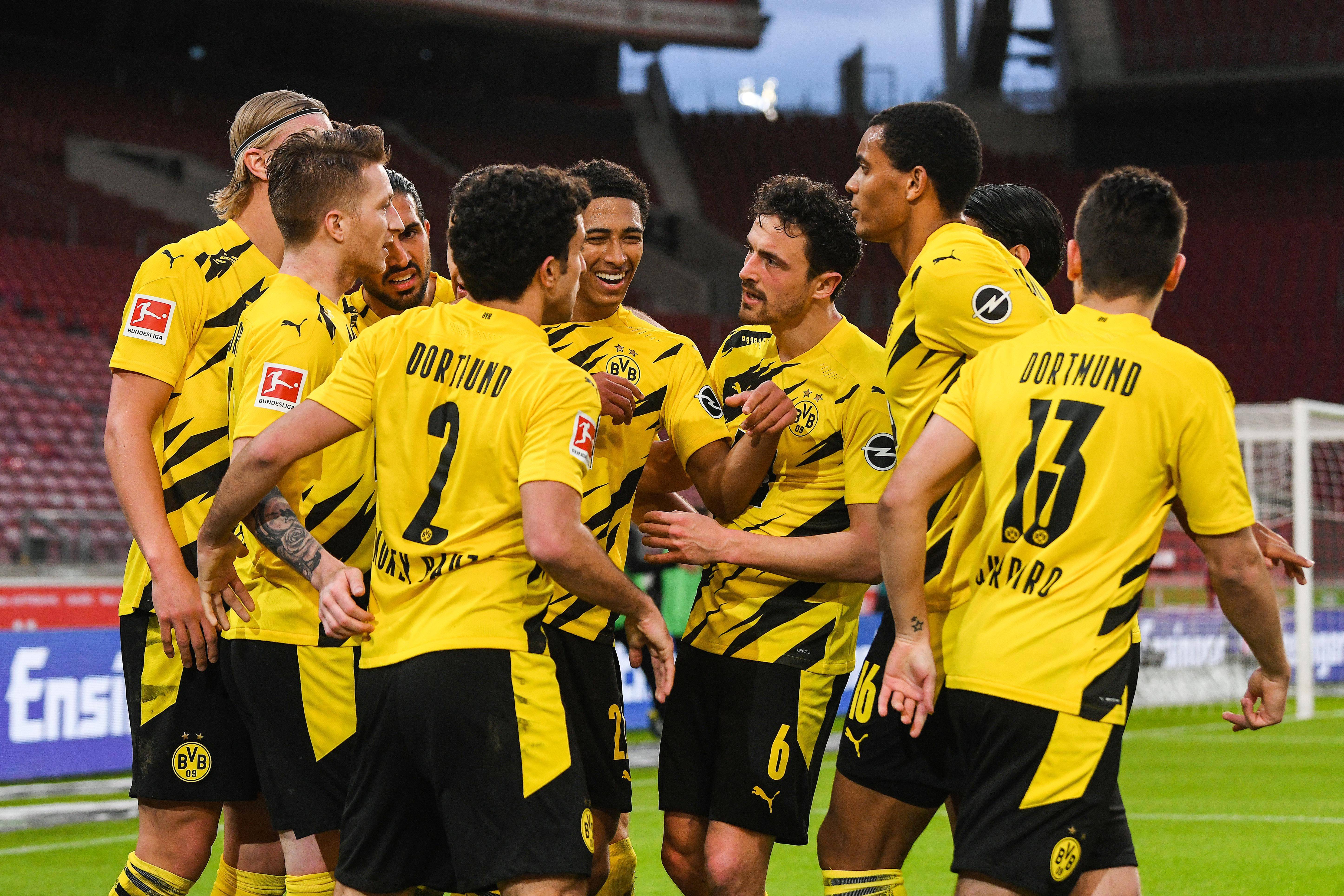 包含欧洲豪门遭遇考验，全力争夺胜利的词条