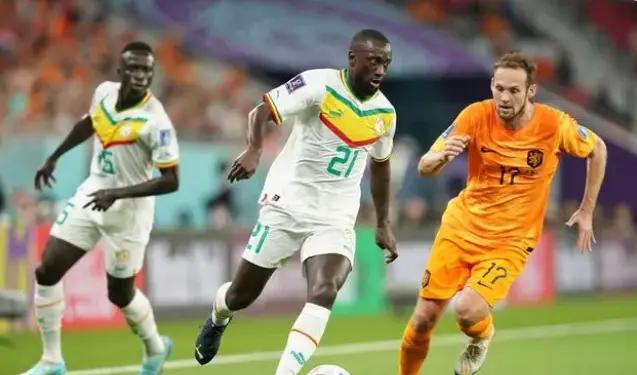 开云体育官方网站-塞内加尔爆冷丹麦，莱万惊艳世界的简单介绍