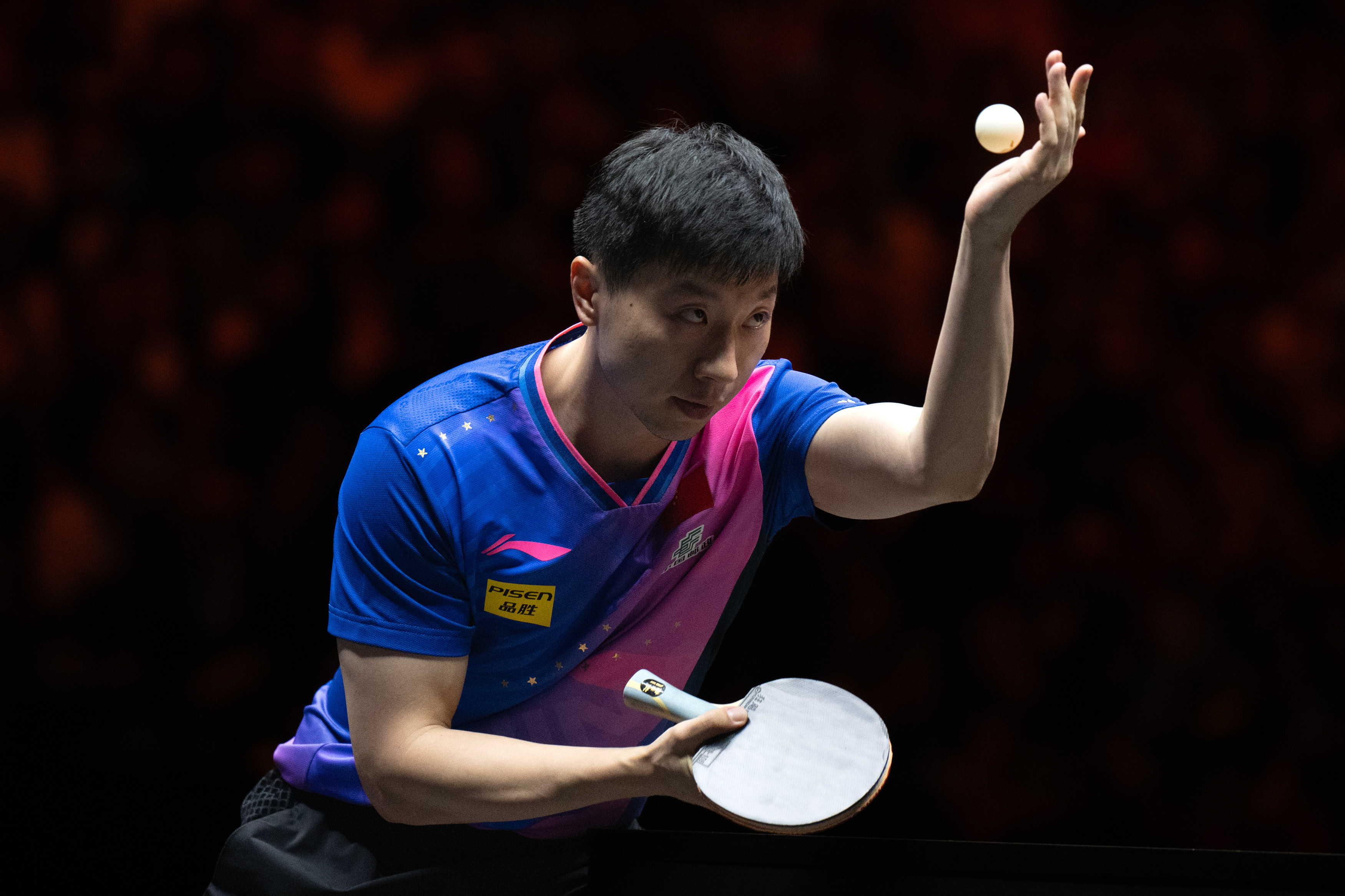 包含乒乓球球员突破自我，表现堪称完美的词条