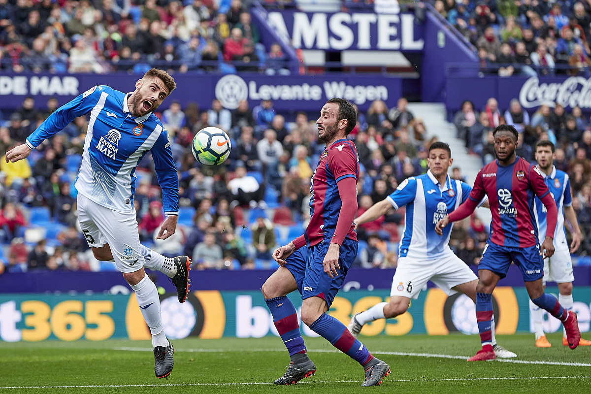 开云平台-葡萄牙队横扫波兰队，波尔状态火热